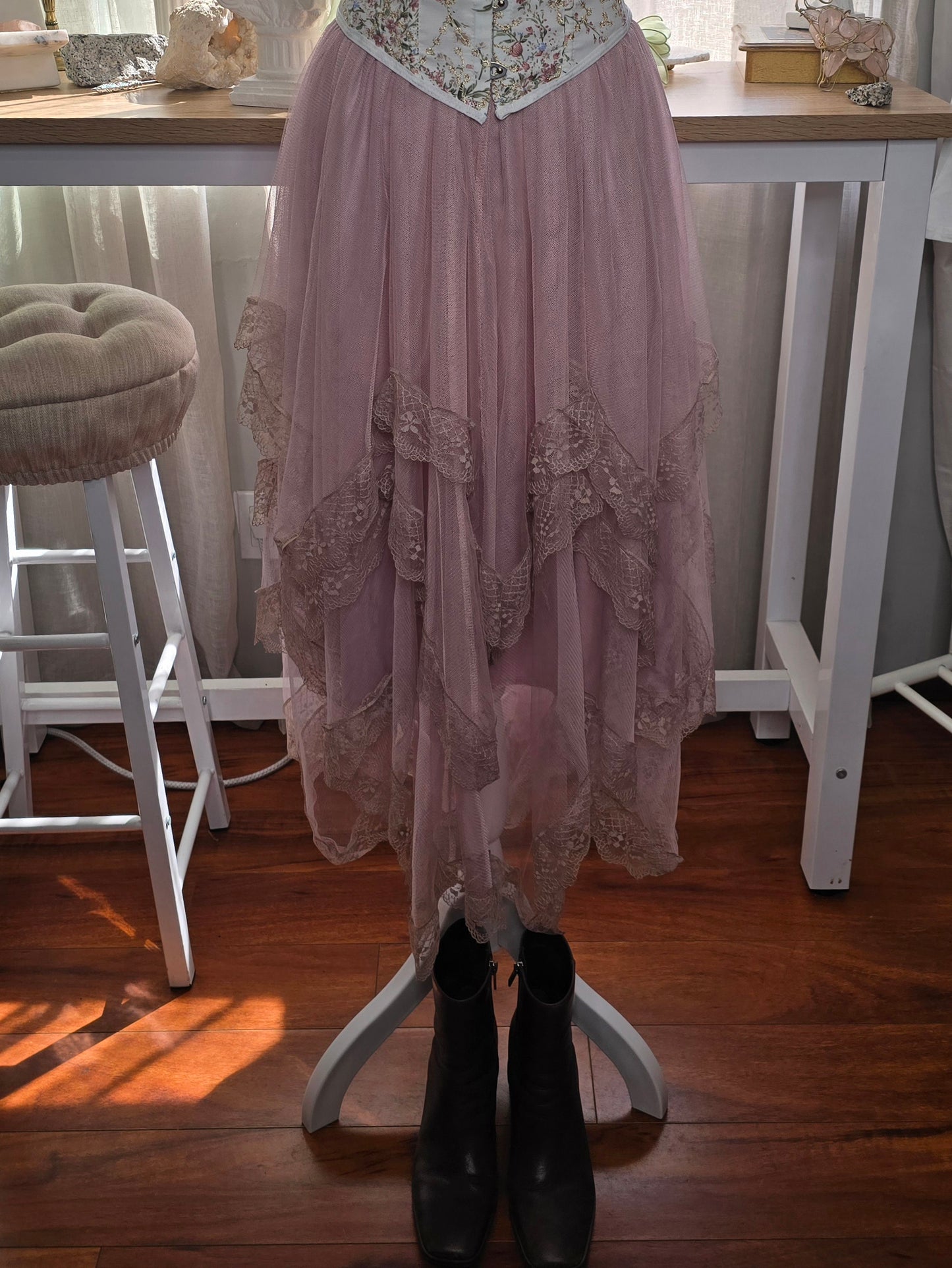 Rose lace trim skirt