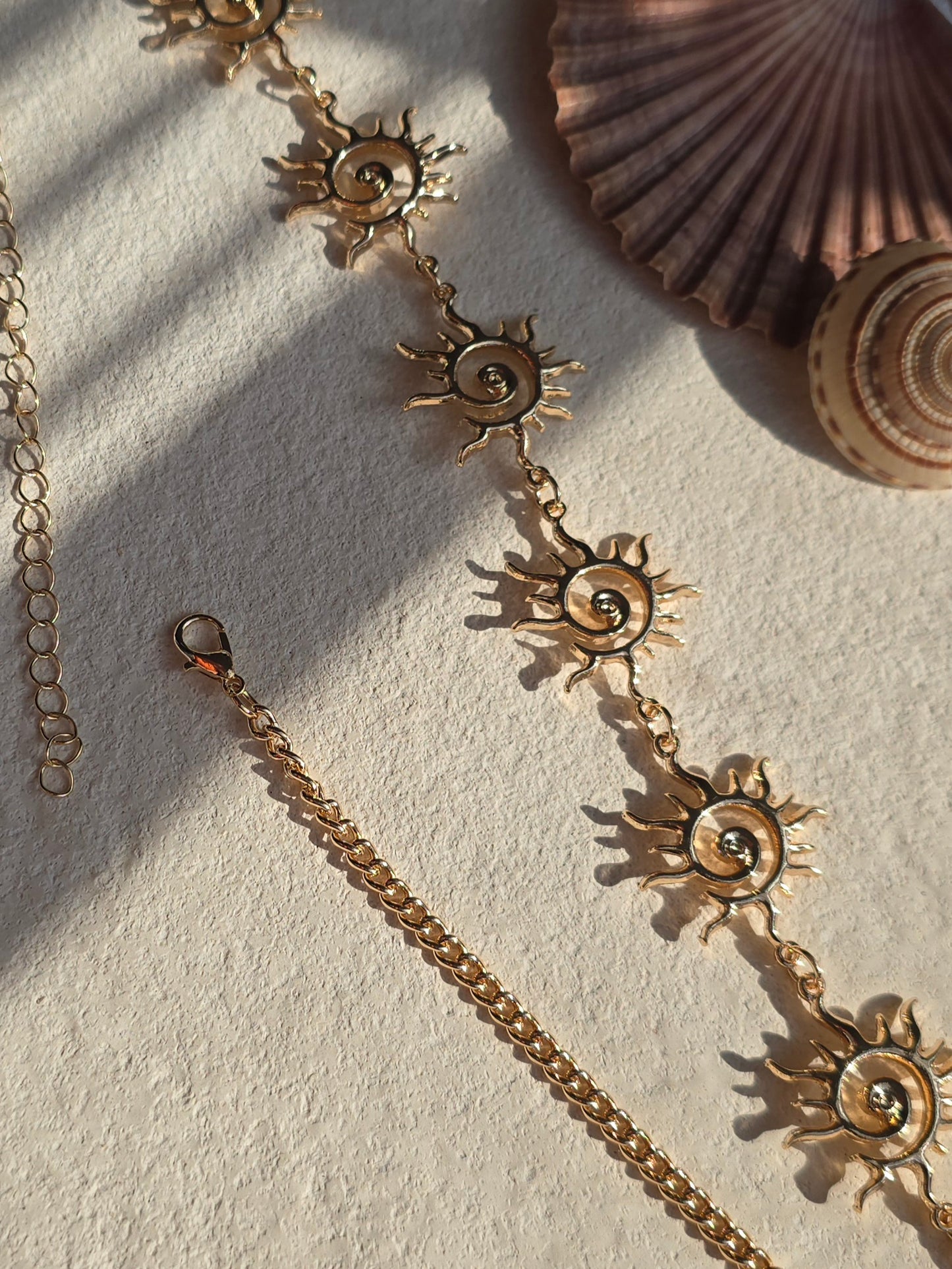 Sun rays waist chain
