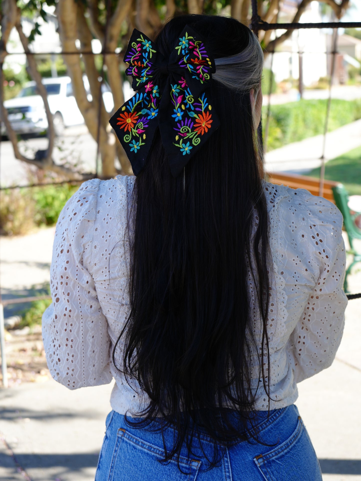Cielito Lindo Embroidered hair bow