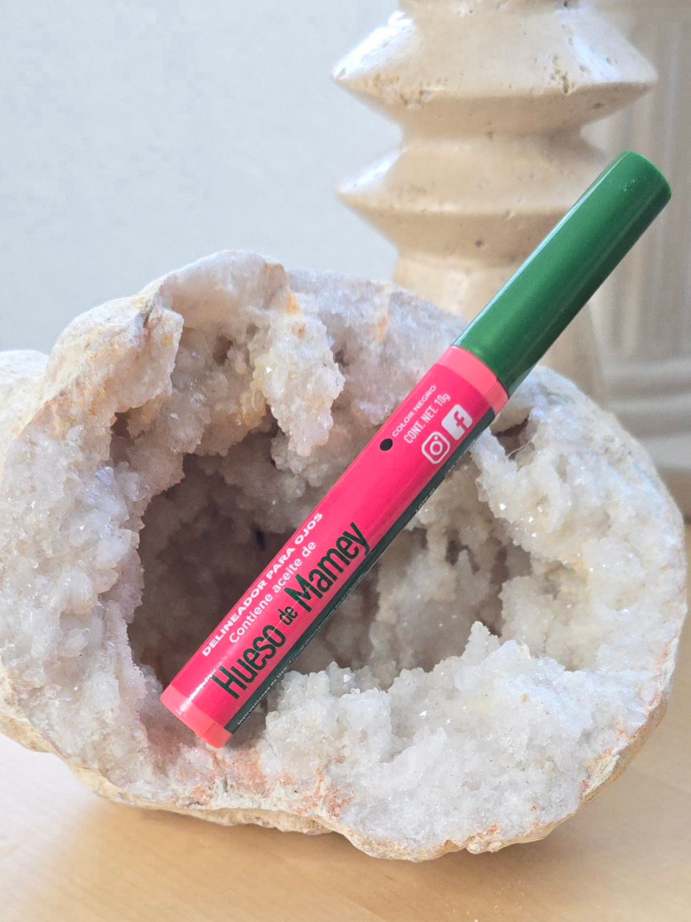Magic Delineador Con Aceite de Mamey