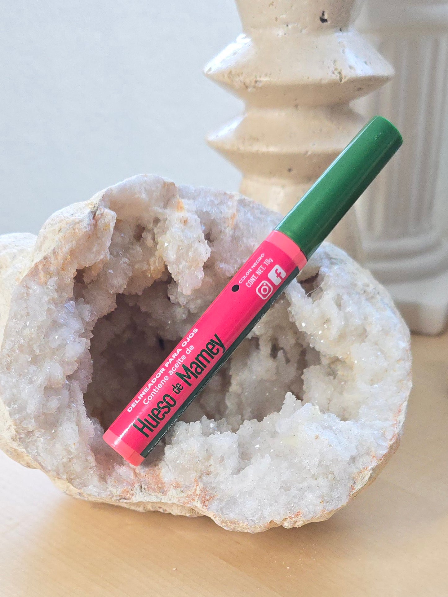Magic Delineador Con Aceite de Mamey