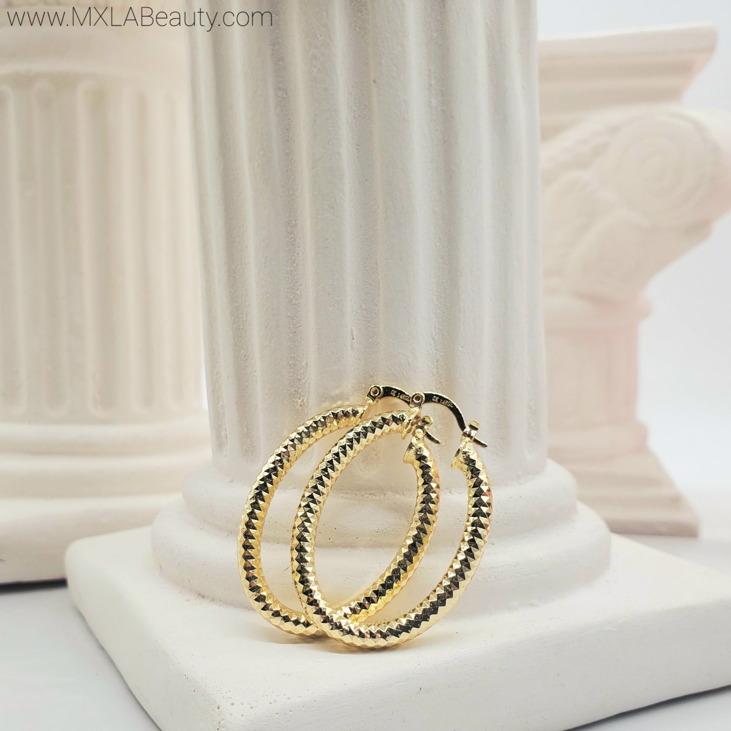 Secret Lover | Oval Hoops