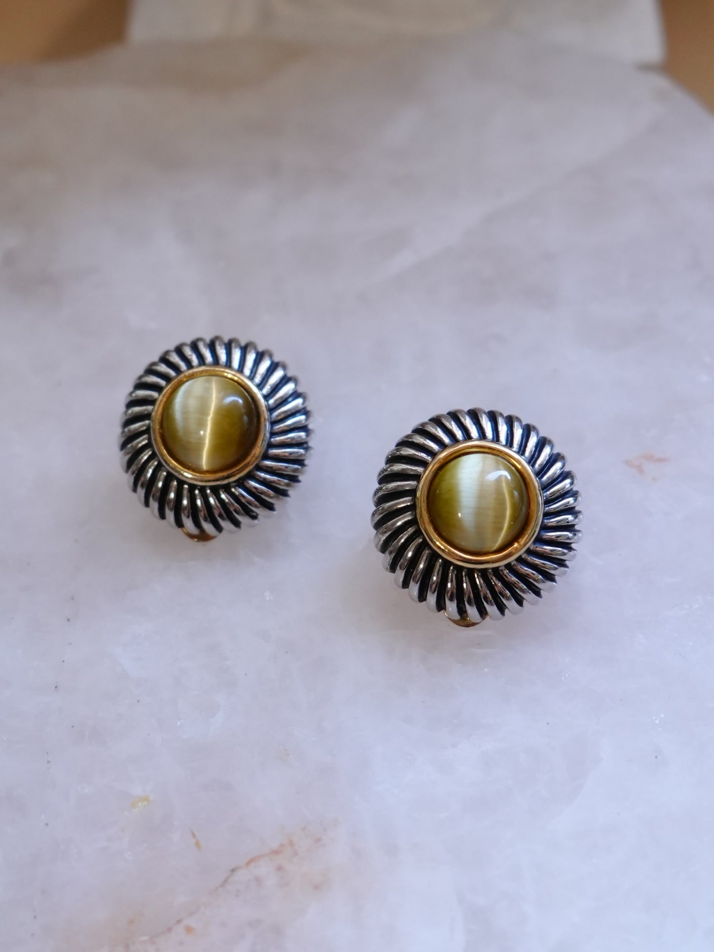 Vintage Cat Eye Earrings