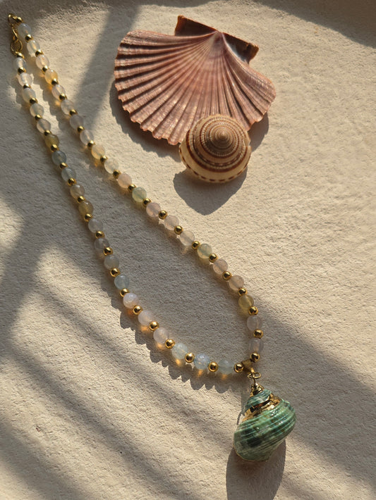 Jade Turbo beaded sea necklace