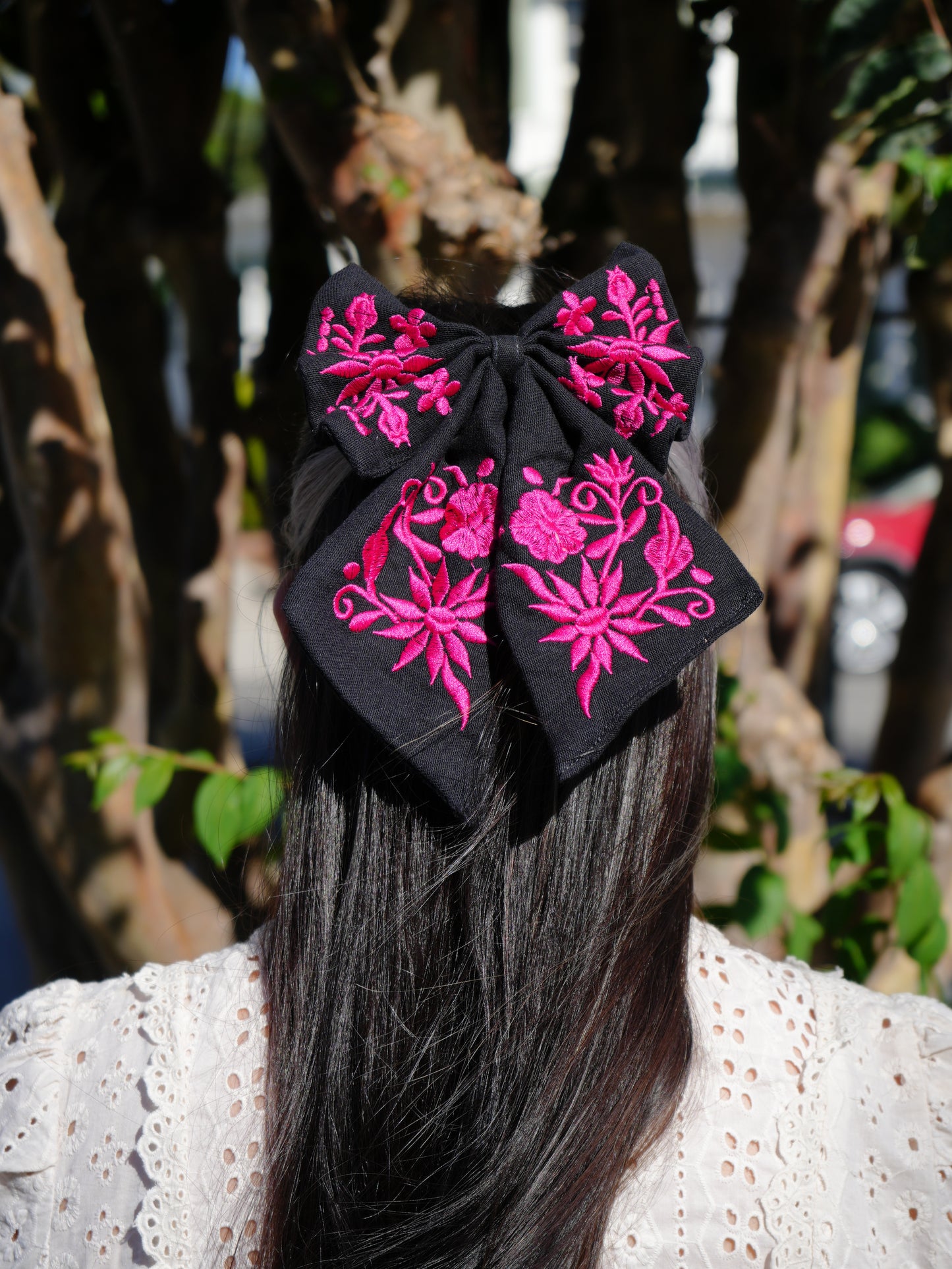 Cielito Lindo Embroidered hair bow
