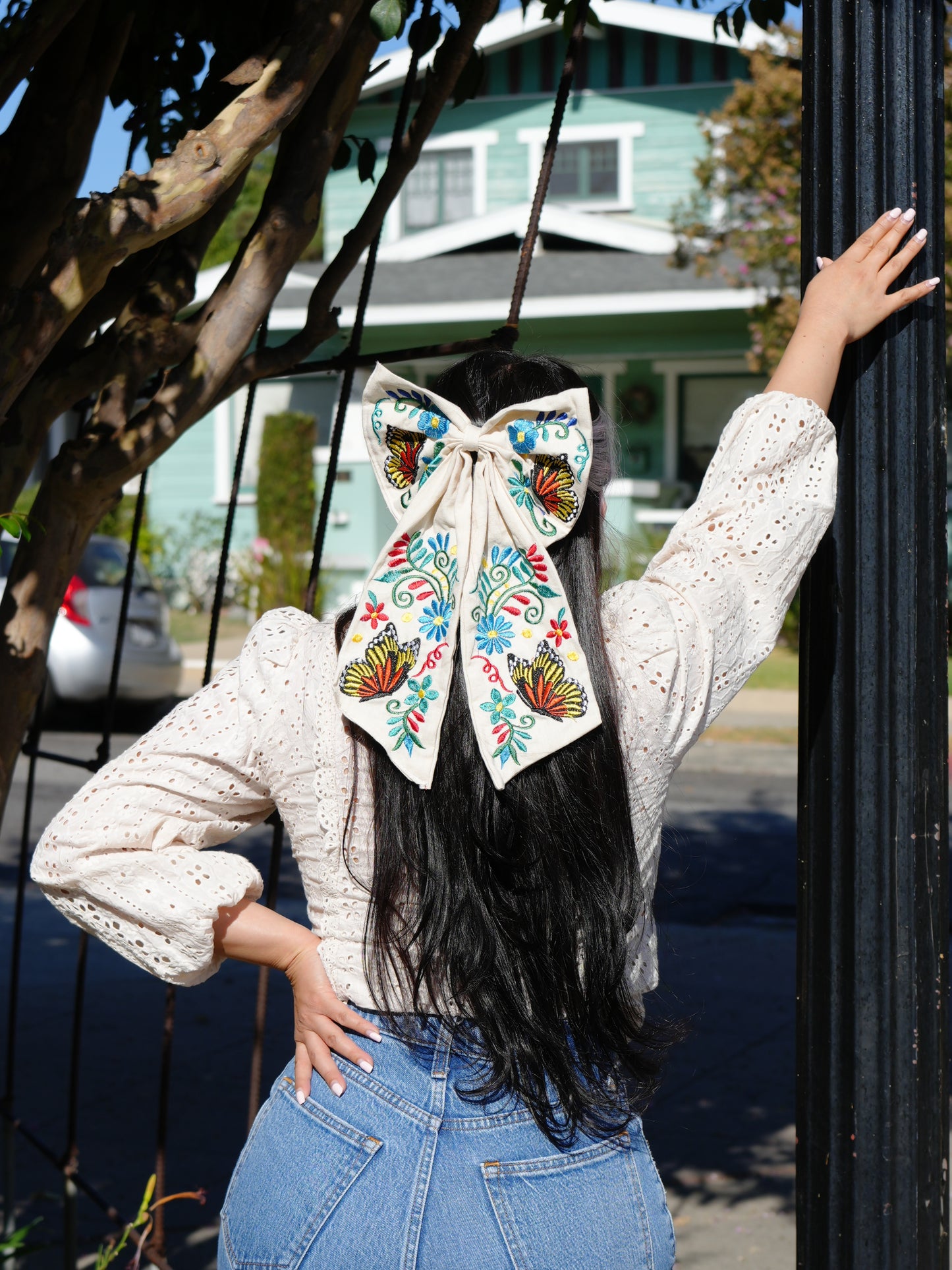 Cielito Lindo Embroidered hair bow